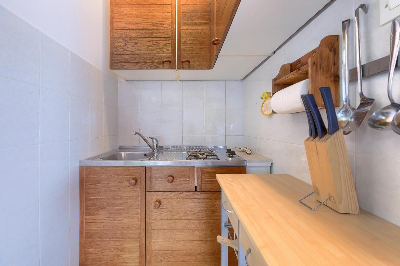 Stylish Flats With Two Bedrooms In Premantura Exterior photo