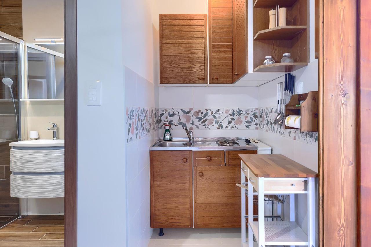 Stylish Flats With Two Bedrooms In Premantura Exterior photo